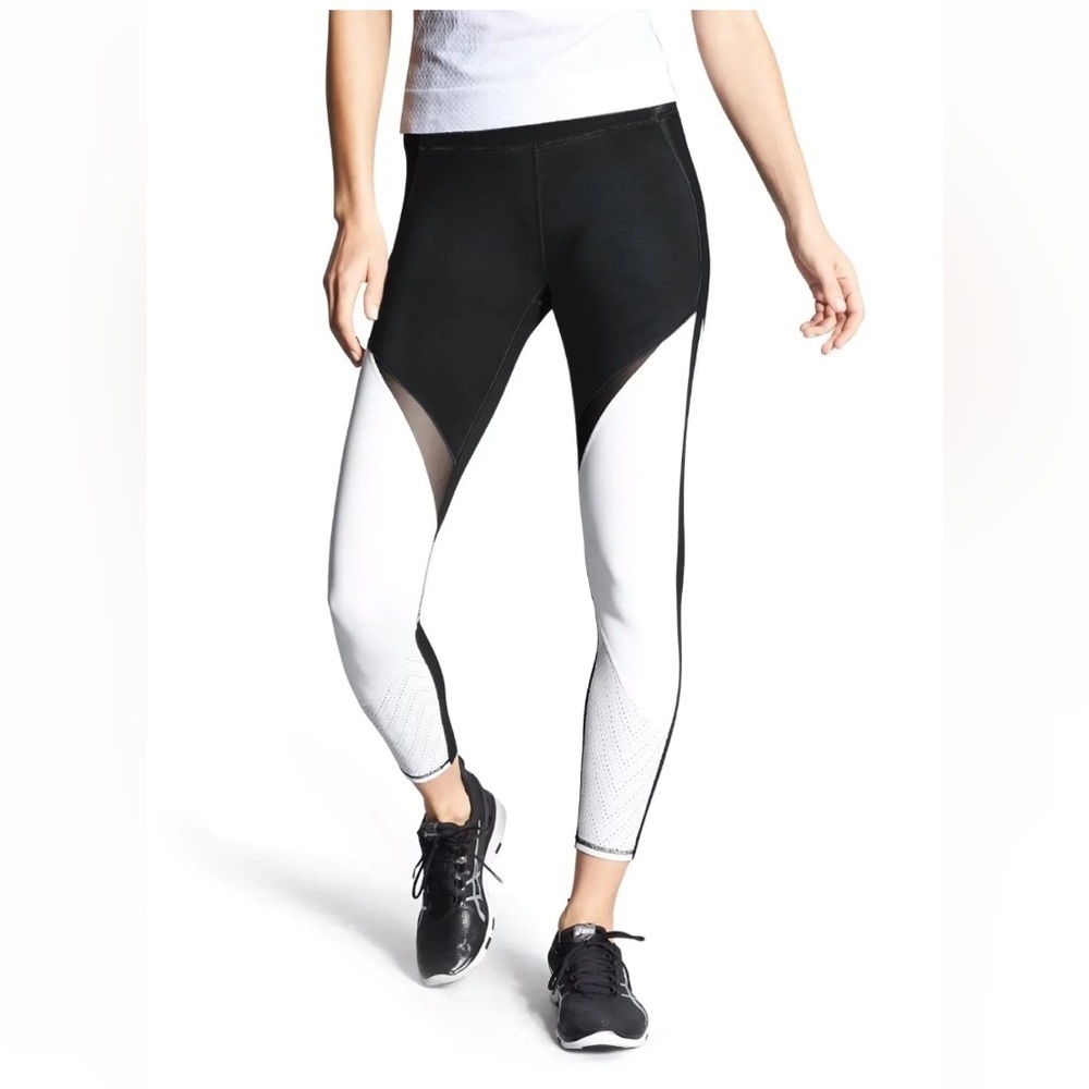 ATHLETA High Rise Precision 7/8 Tight,Black/White